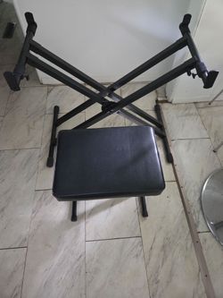 Yamaha Keyboard Stand & Bench