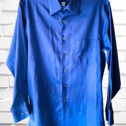 Van Heusen Men’s Medium 15 32/33 Regular Fit Button Down Business Casual Shirt