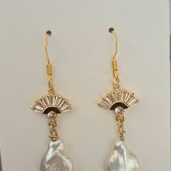 Baroque Style Freshwater Pearl & Crystal Pendant Bridal Earrings