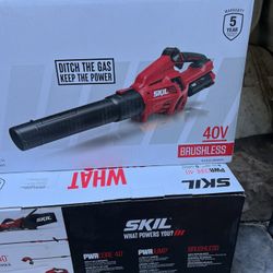 SKIL Brushless 40V Electric Leaf Blower 2.5 Ah With Battery and Charger