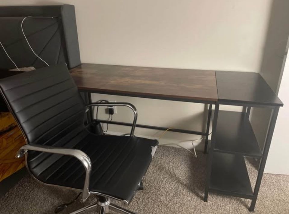 Desk & Chair