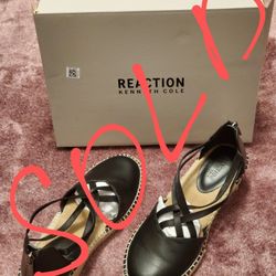 Kenneth Cole REACTION Women's Closed Toe, Wedge Sandal Dize 38.5 / 8.5 Black New in box

PRODUCT DETAILS
Sole Material Thermoplastic Elastomers
Outer 