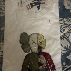 KAWS x Uniqlo Flayed Tee Sz S Supreme Bape