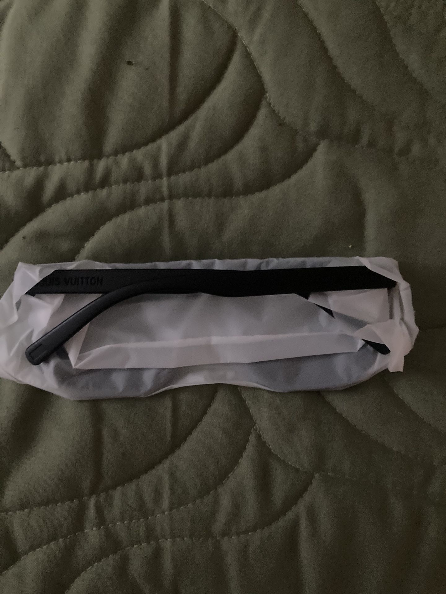 Louis Vuitton Shades