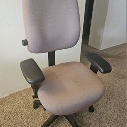 Adjustable Rolling Computer Office Chair