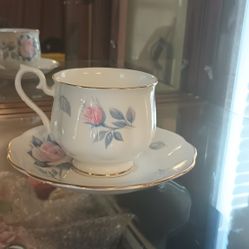 Vintage Tra Cup & Saucer