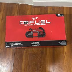 Milwaukee M18 Fuel Deep Cut Bandsaw