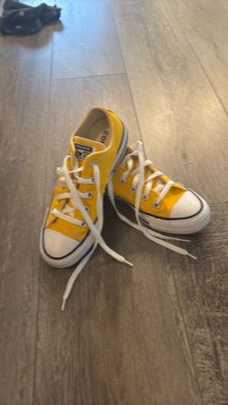 Converse All-Star yellow