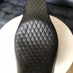 Harley Davidson Dyna Seat With New Upholstery