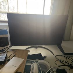 Philips 276E8VJSB 27" monitor, 4K UHD
