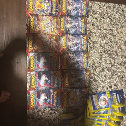 Pokémon Trading Cards Scarlet & Violet SURGING SPARKS 12 Pk Bundle