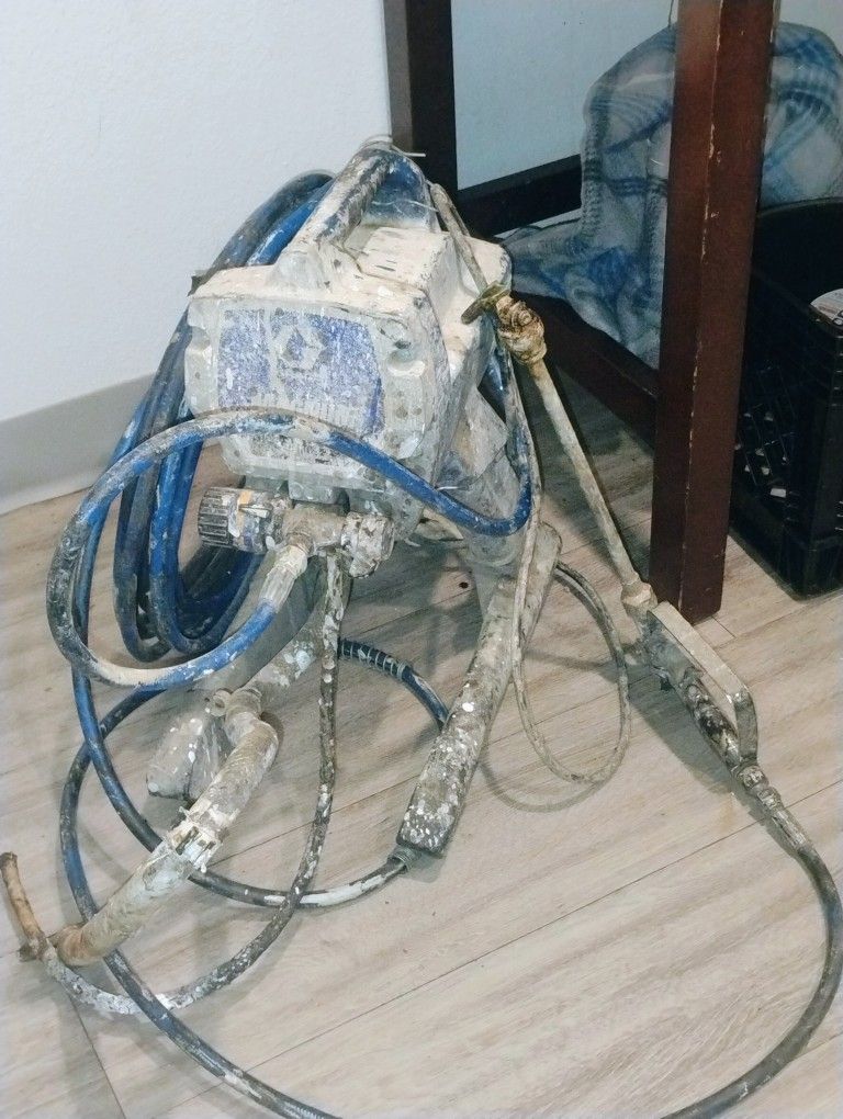 Graco Magnum X5 Paint Sprayer