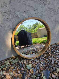 Accent Mirror