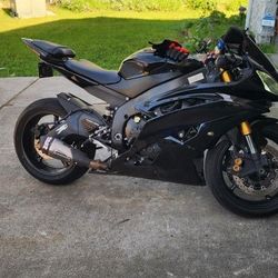 2011 Yamaha R6