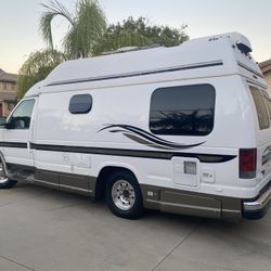 Ford Pleasure Way E350 Econo 2003