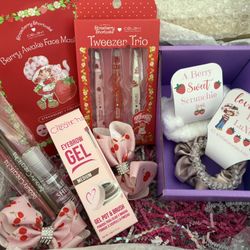 Strawberry Shortcake Beauty Box 