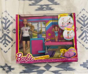 Barbie Mattel Flippin' Fun Gymnast Playset (model DMC37) 2016 NIB NRFB