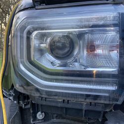 GMC RH Headlamp