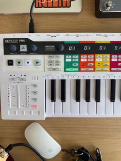 Arturia KeyStep Pro Controller & Sequencer
