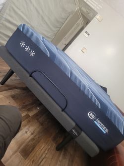 I series medium hybrid mattress and tempur pedic adjustable base
