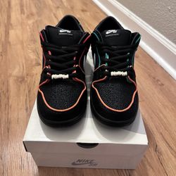 Sb Dunk Low Bronx Girls Skate Size 11.5 With Receipt. Meet Up Only.