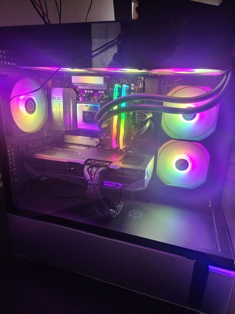 9950X3D 9070XT 4TB SSD GAMING PC!!