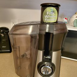 Whole food juicer