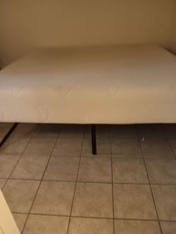 California king mattress and 18' frame