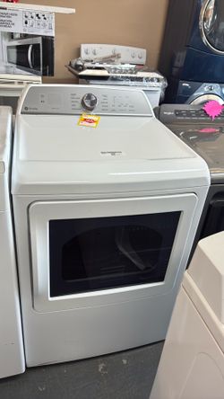 Nice like new  GE gas dryer