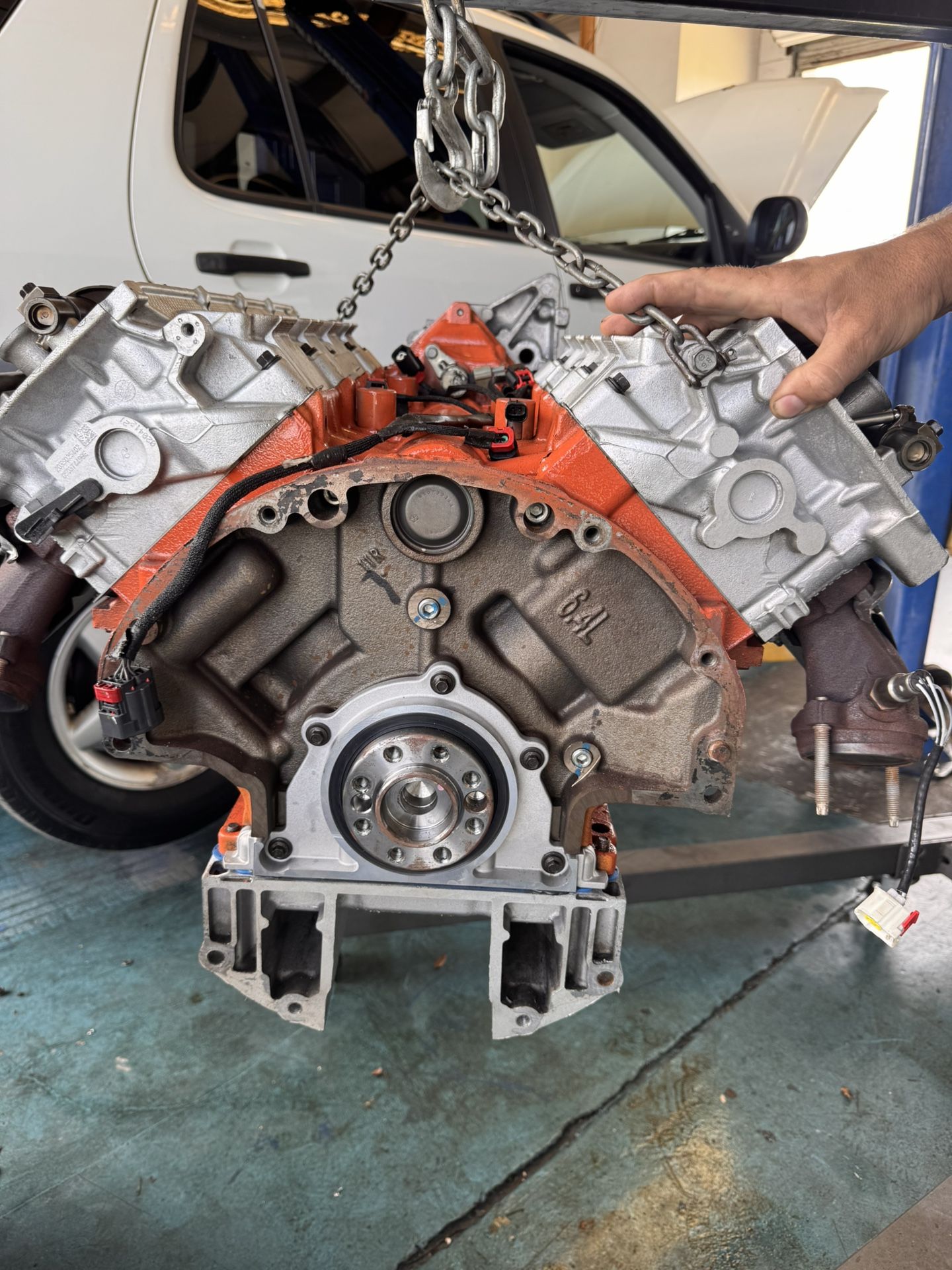 6.4L HEMI Rebuilt Engine
