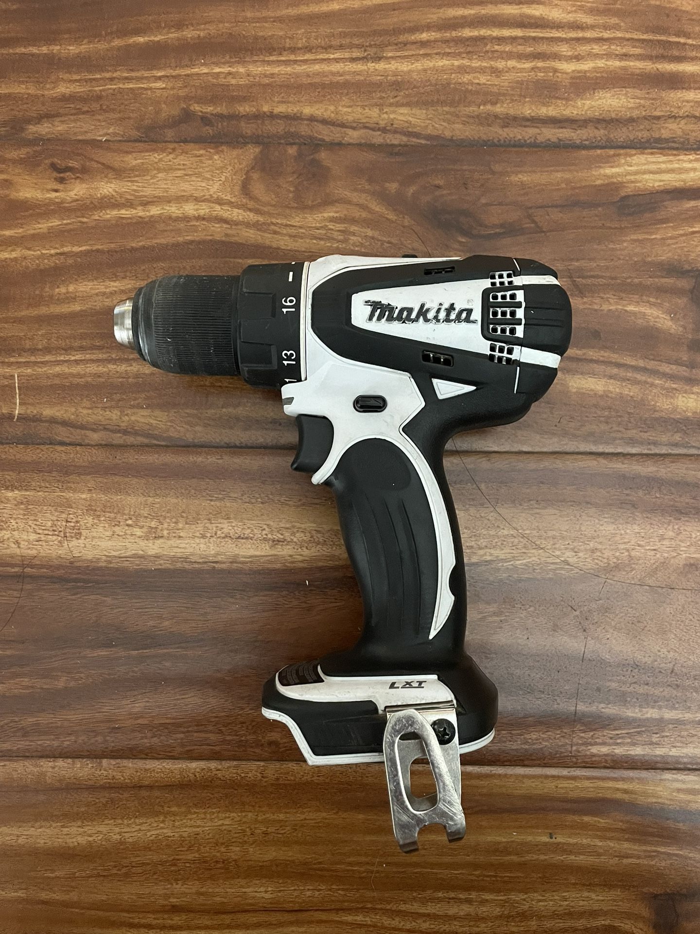 Makita LXFD01 18v Lithium 1/2" Cordless Drill