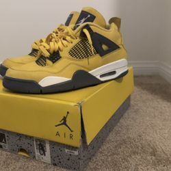 JORDAN 4 RETRO 'LIGHTNING' 2021