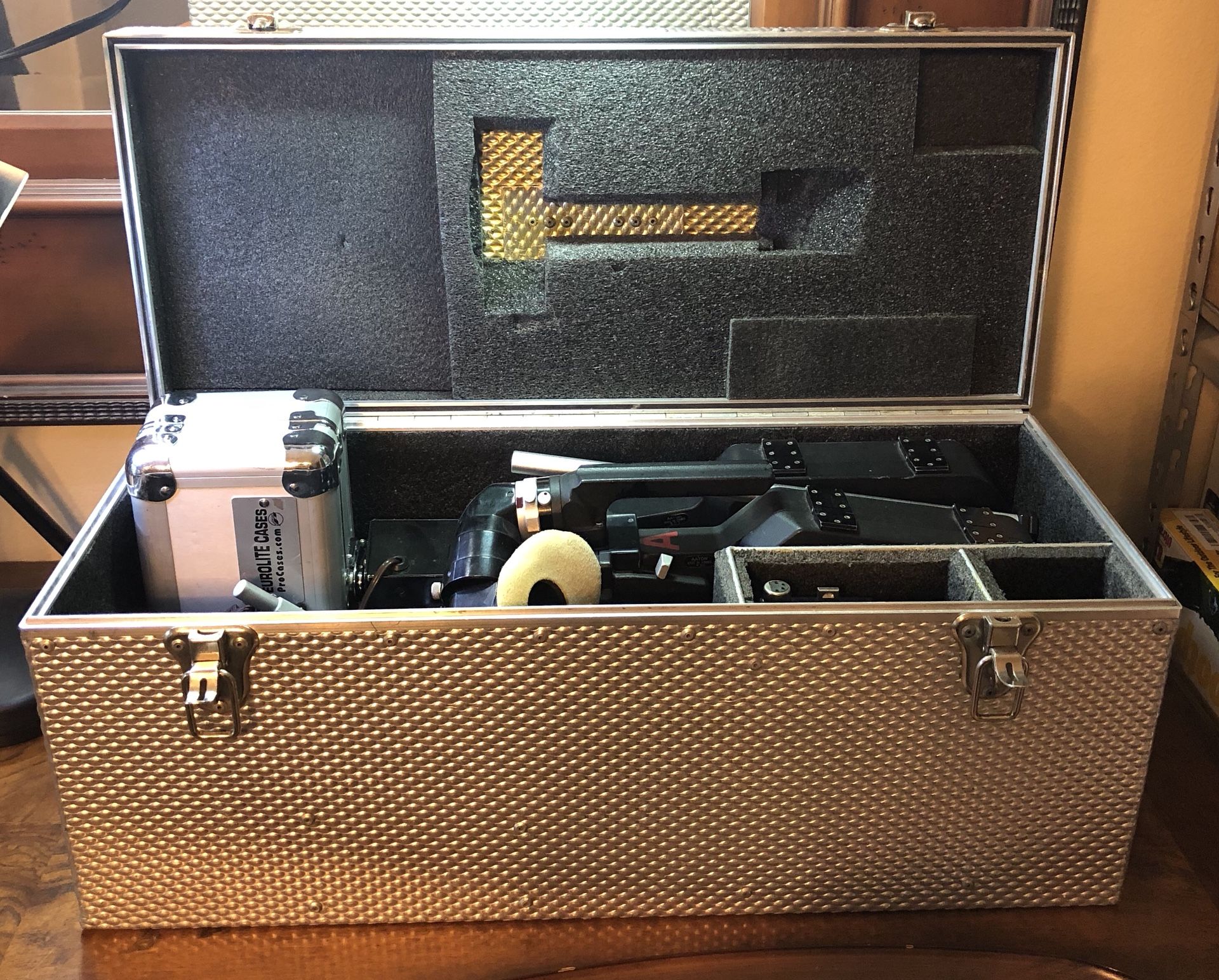 Aaton LTR Ultra 16mm Film Camera w/ Lens, Carrying Case
