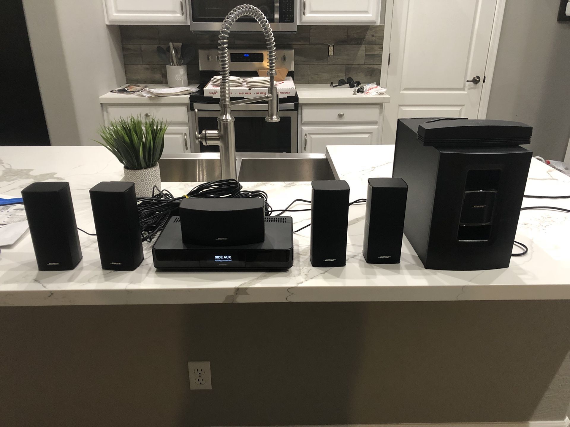 Bose Cinemate SoundTouch 520 Surround Sound 5.1 Home Theater System with Speaker Stands