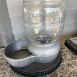4 Gallon Pet Waterer