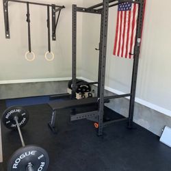 Rogue Fitness R-3 Power Rack Stand With Double Fat Skinny Pull-Up Bar