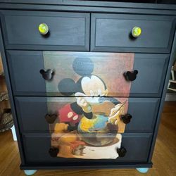 Changing table Mickey 