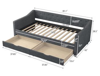 Twin bed with mattras