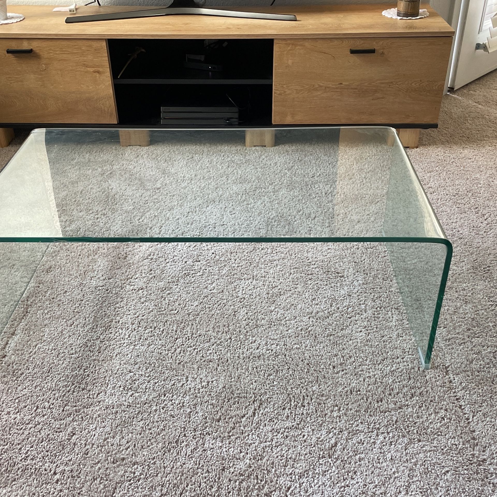 Living Spaces Glass Coffee Table for Sale in Chandler, AZ OfferUp