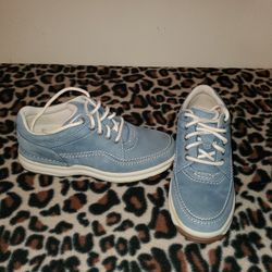 Brand New Rockport Womens Size 5.5 