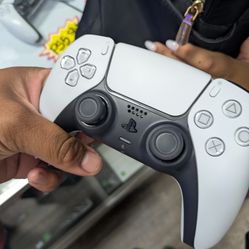 PS5 Brand New Only Used 1 Time Only Not Into It Like When I Was Younger..