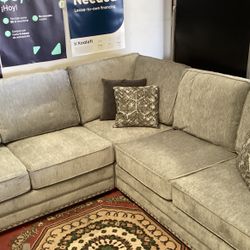 New Sofa Sectional Color Light Gray Free Delivery 🚚 