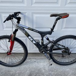 Gt i drive hotsell 1.0 mountain bike