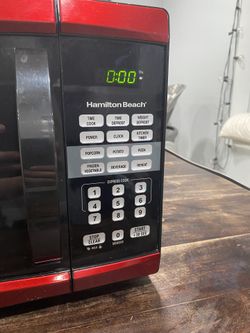  Hamilton Beach 0.9 cu.ft. 900W Microwave Oven