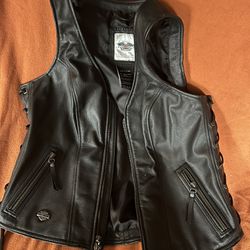 Harley Davidson Women’s Leather Vest 