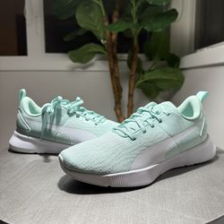 *BRAND NEW* Womens Sz 8.5 Puma Femme Eggshell Blue