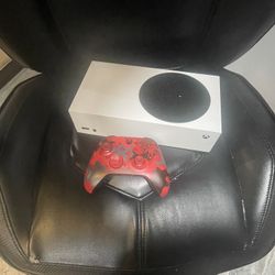 Xbox Series S With Controller 