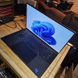 Dell XPS Gaming PC Intel i7-CPU 16GB Ram 1TB SSD GPU: NVIDIA RTX 