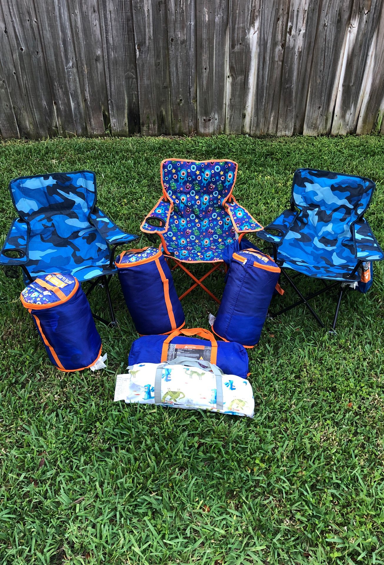 Kids camping gear. 3 chairs, 2 tents & 3 sleeping bags