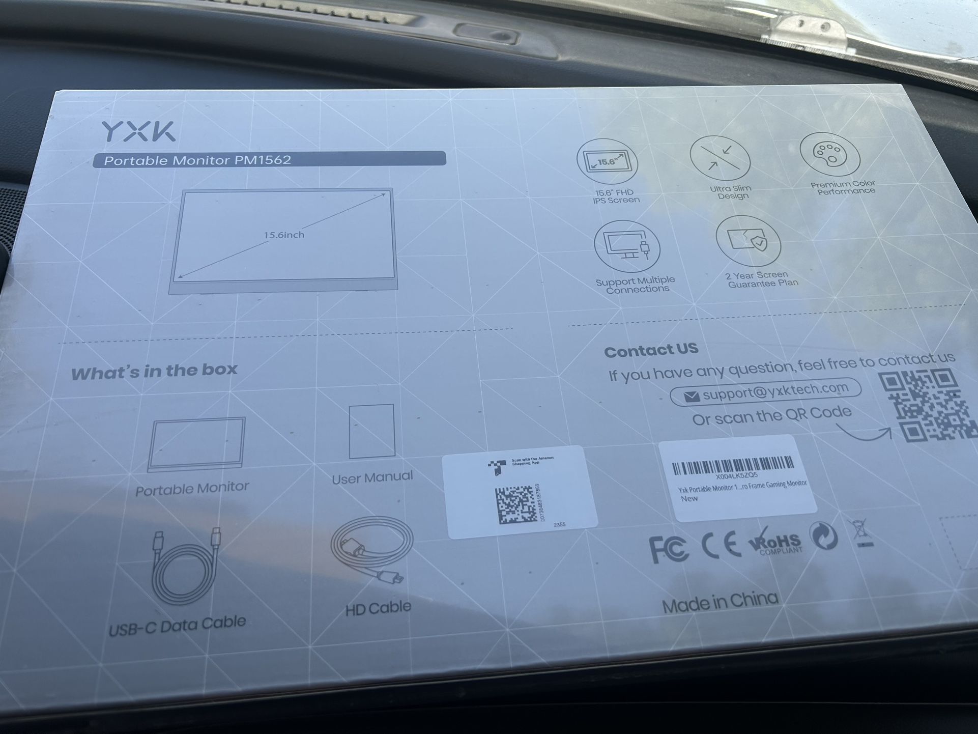 PORTABLE MONITOR
